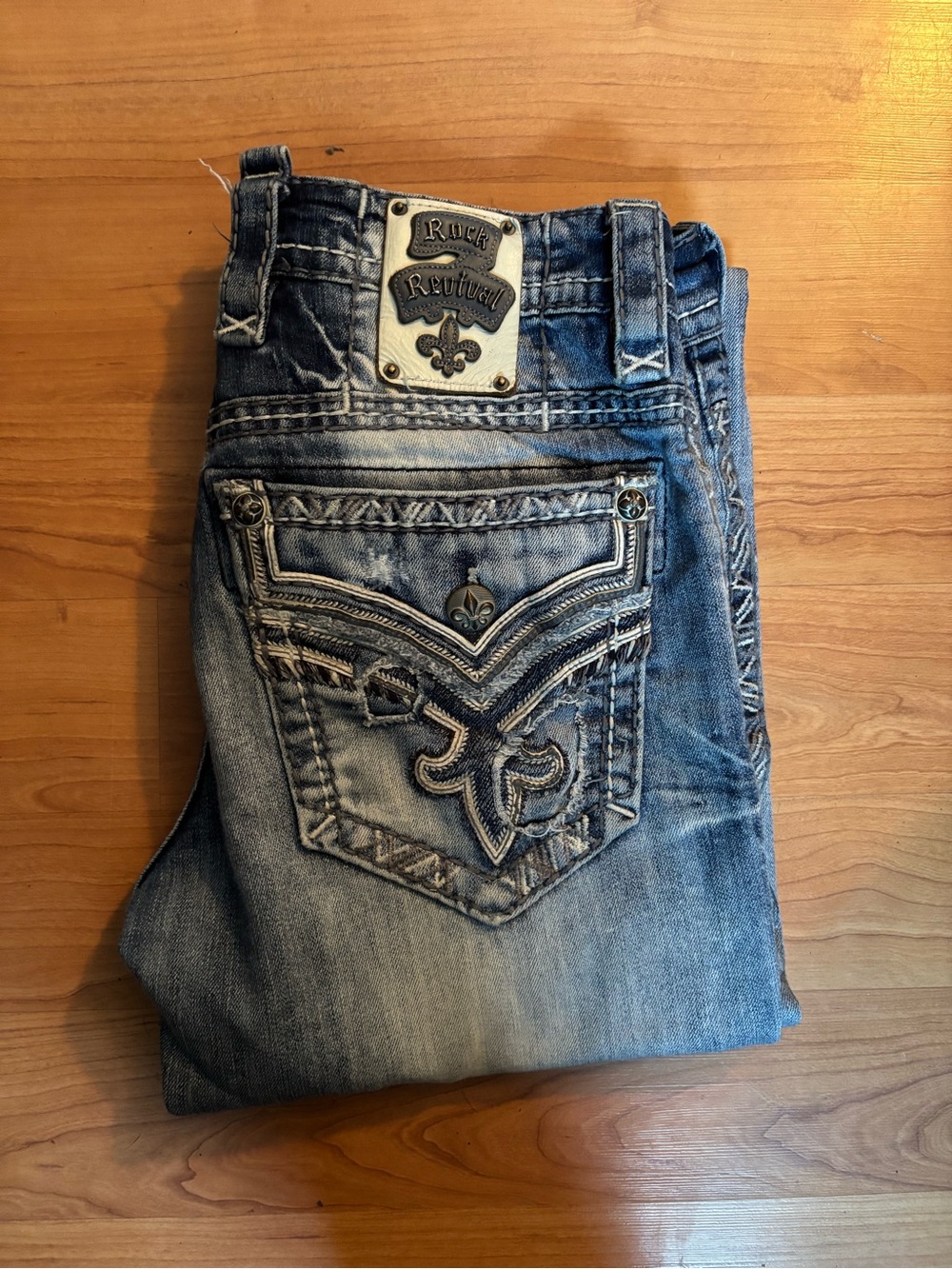 Rock Revival Men's Faded Blue Embroidered Pocket Jeans